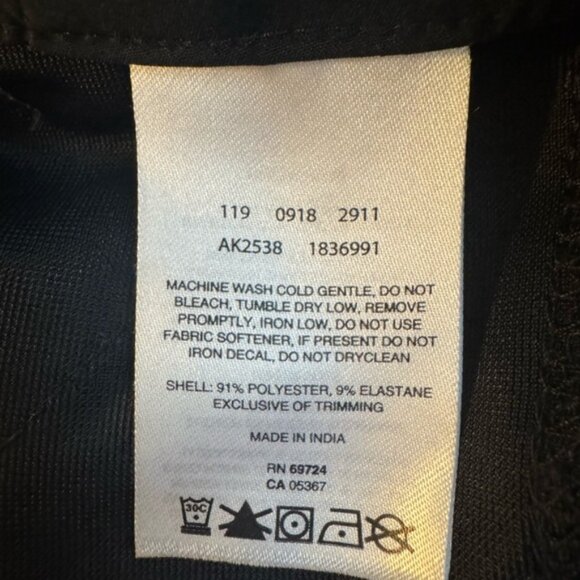 Columbia Black Bermudas, Lightweight Athletic Shorts, in Women’s Plus Size 1X - Picture 4 of 7